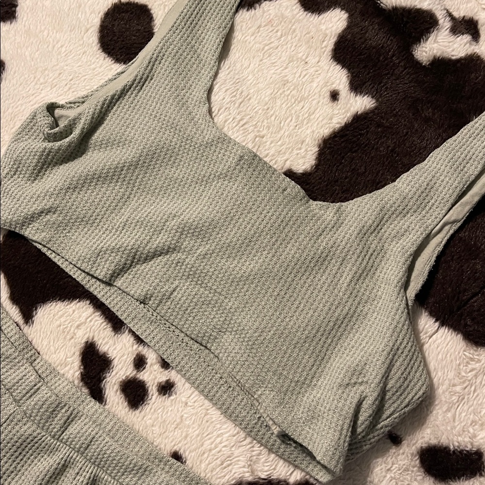 Green Ribbed Tank and Shorts Set - Picture 4 of 5